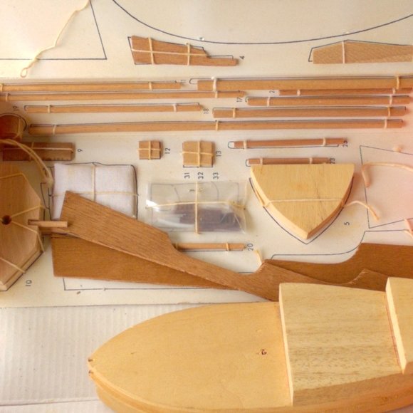 Model Ship Kit - Picture 7 of 9